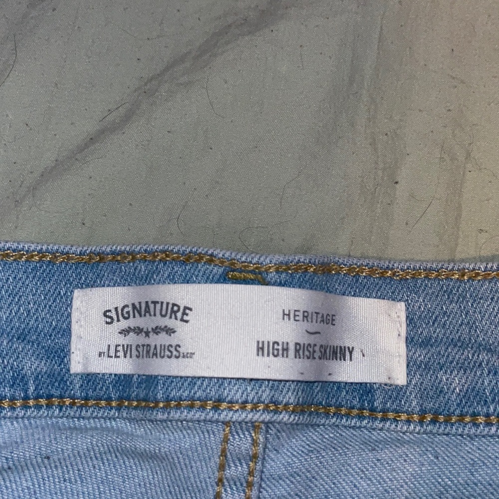 Levi Jeans Size 8, High Rise Skinny